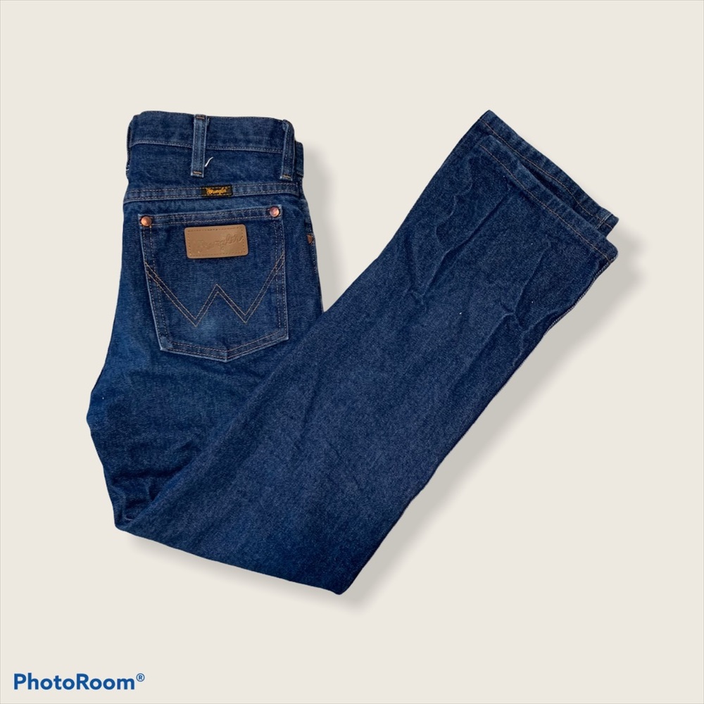 High waisted Wrangler boot cut jeans